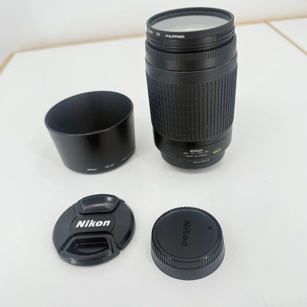 70-300mm AF Nikon Black Telephoto Zoom Lens with Caps & Hood